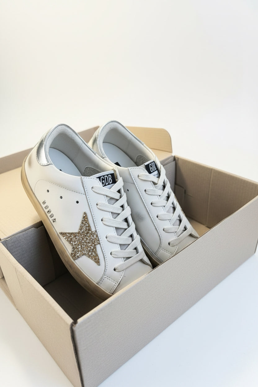 Signature Star Sneaker – White Silver